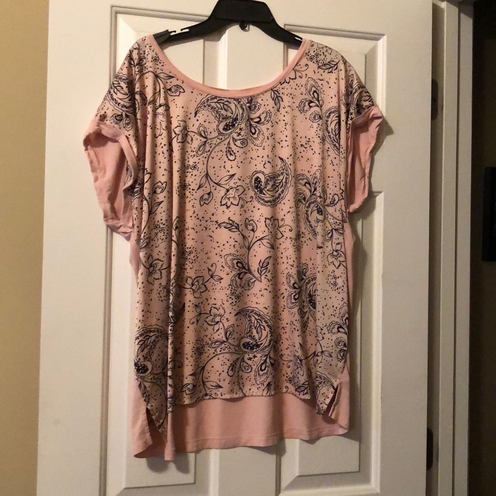 Pink flowered short sleeve top